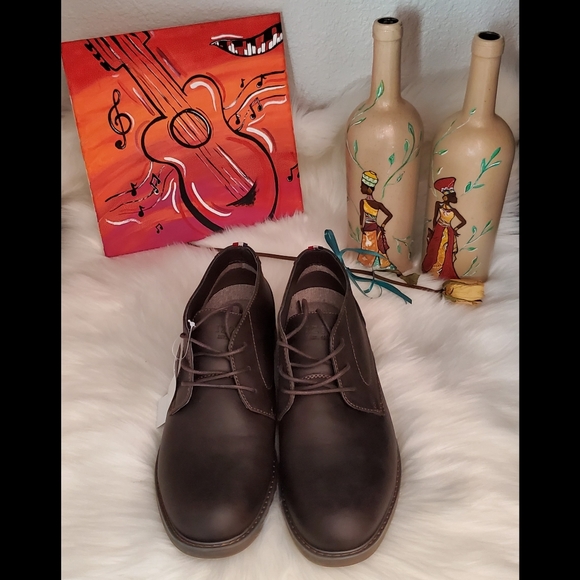 IZOD MEN'S CHUKKA BOOTS - Picture 2 of 7